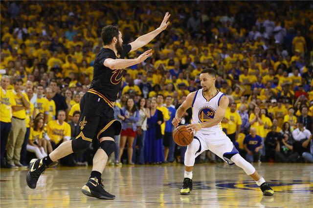 2026上海乒乓球嘉年华开幕 乒乓名将点赞全民观赛参赛新体验